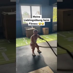 Übungen im Fitness Studio
