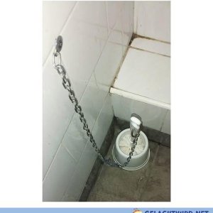 Lachschon Büro-WC